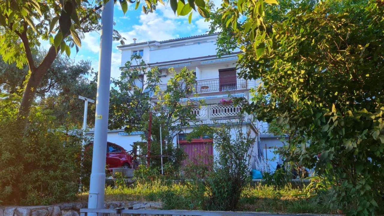 Guesthouse Marija Novi Vinodolski Eksteriør billede