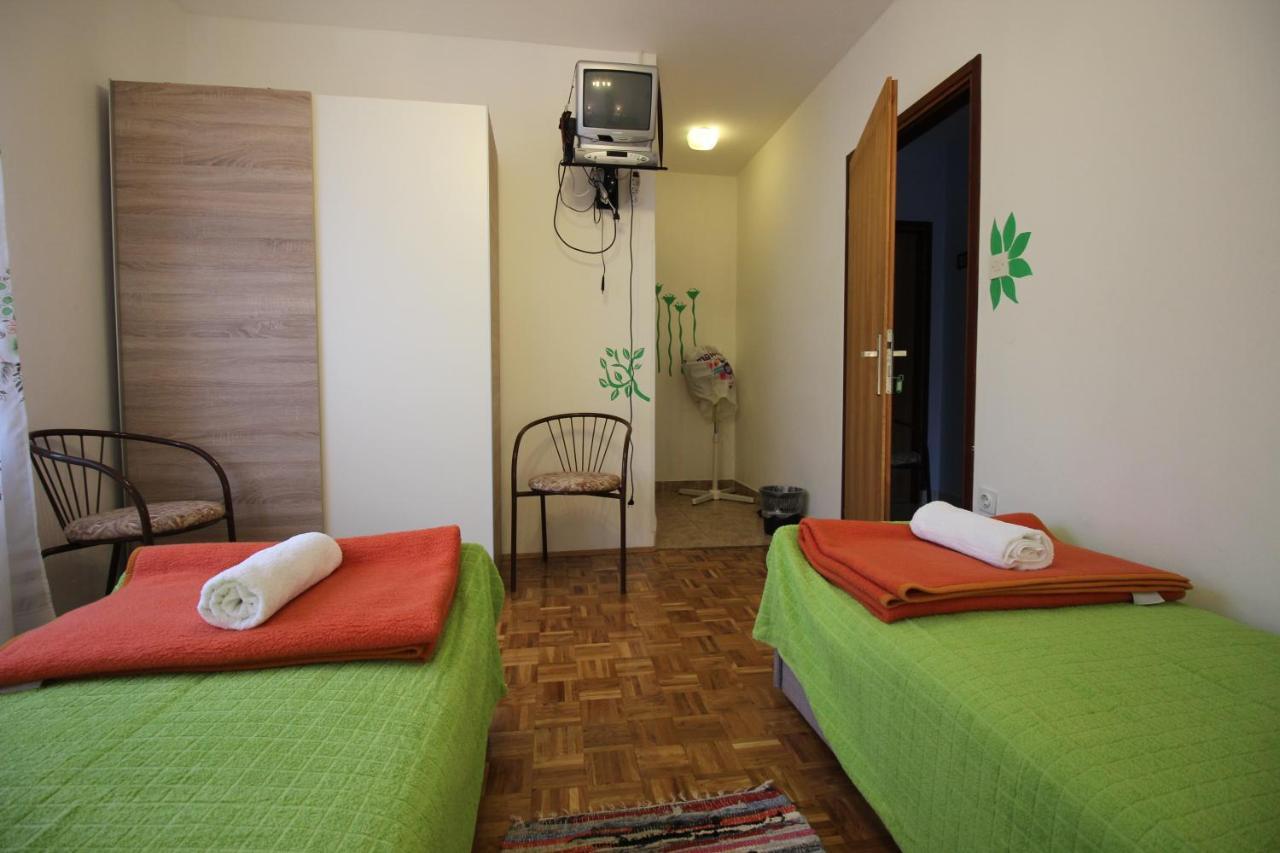 Guesthouse Marija Novi Vinodolski Eksteriør billede
