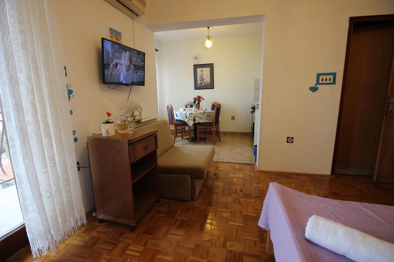 Guesthouse Marija Novi Vinodolski Eksteriør billede