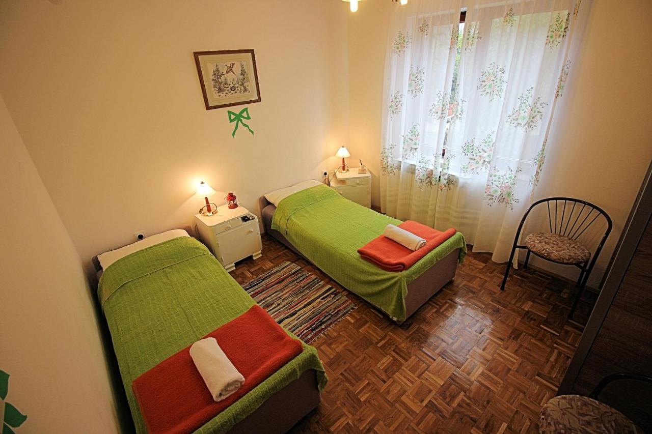 Guesthouse Marija Novi Vinodolski Eksteriør billede