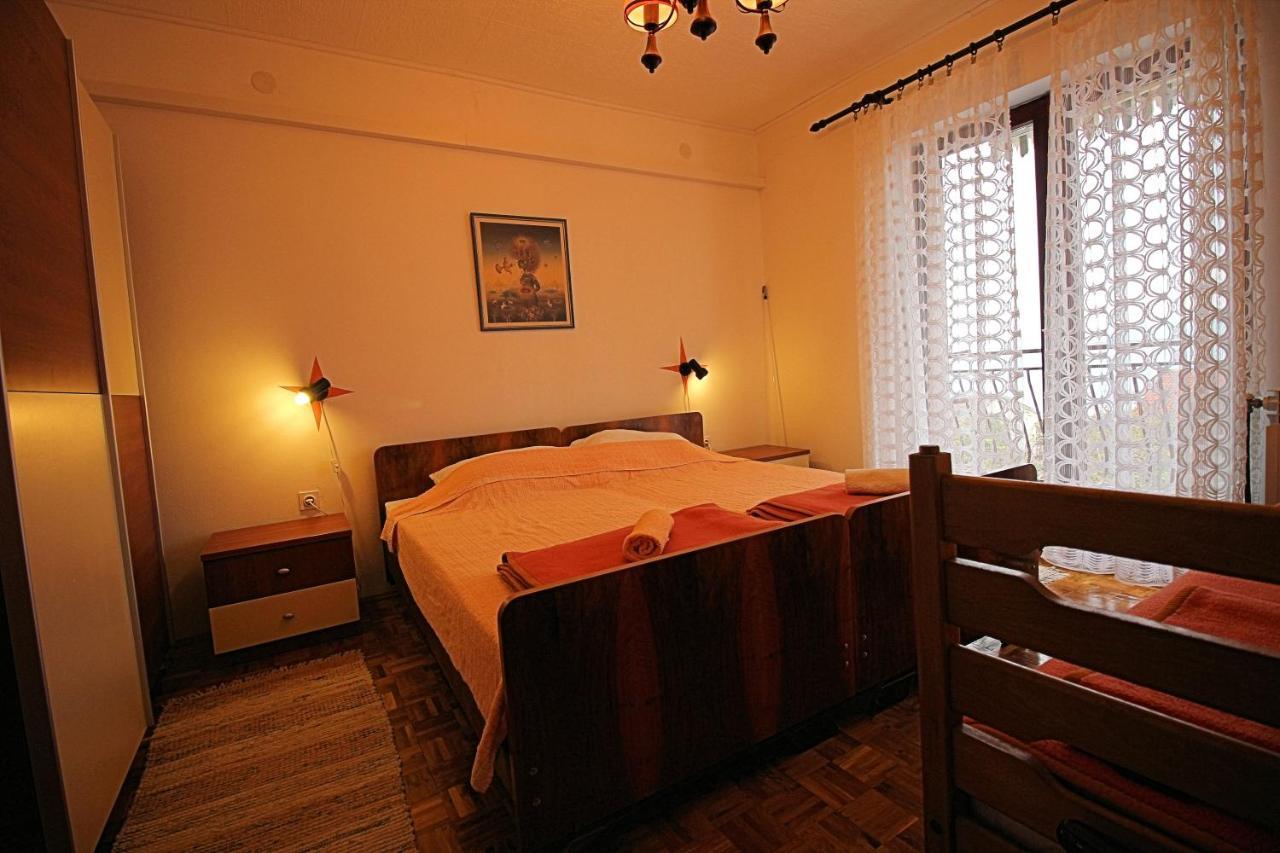 Guesthouse Marija Novi Vinodolski Eksteriør billede