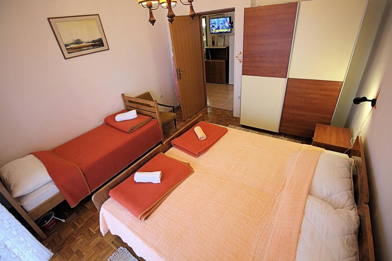 Guesthouse Marija Novi Vinodolski Eksteriør billede